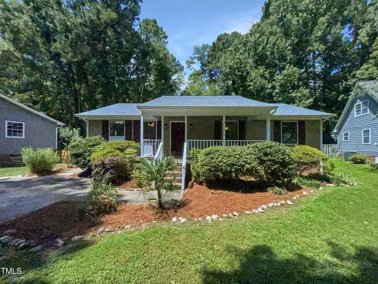 Photo of 11 Sweetbay Ct Durham, NC 27704