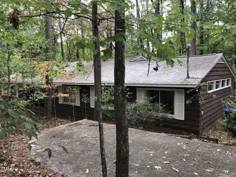Photo of 412 N Elliott Rd Chapel Hill, NC 27514