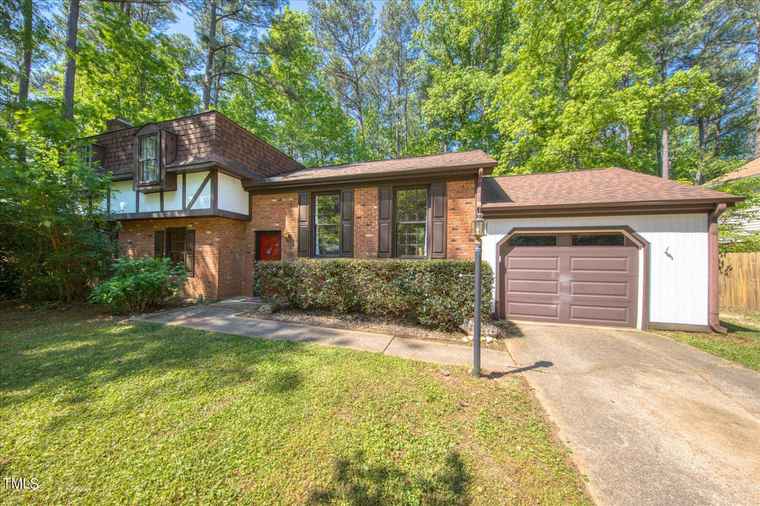 Photo of 207 Howland Ave Cary, NC 27513