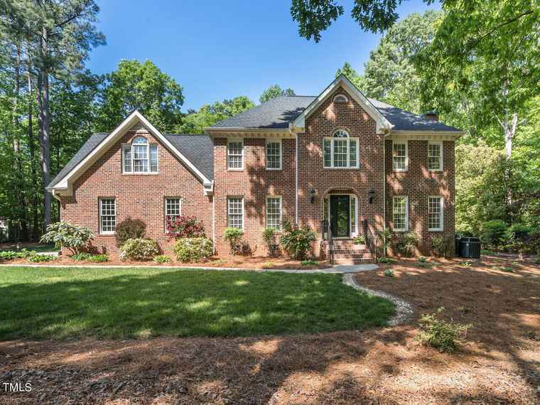 Photo of 6011 Fordland Dr Raleigh, NC 27606
