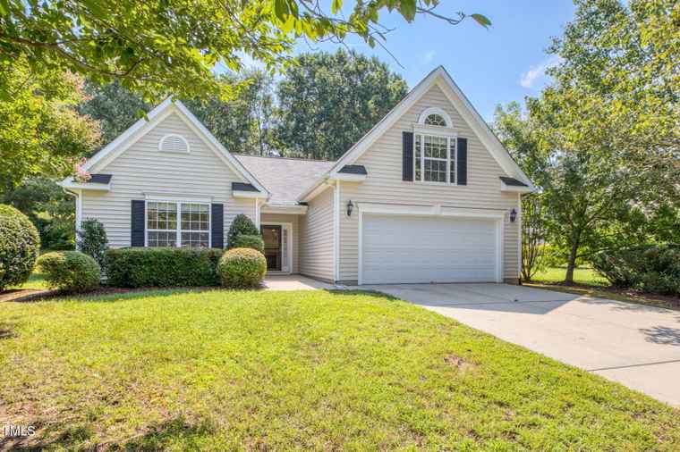 Photo of 2304 Folger St Raleigh, NC 27604