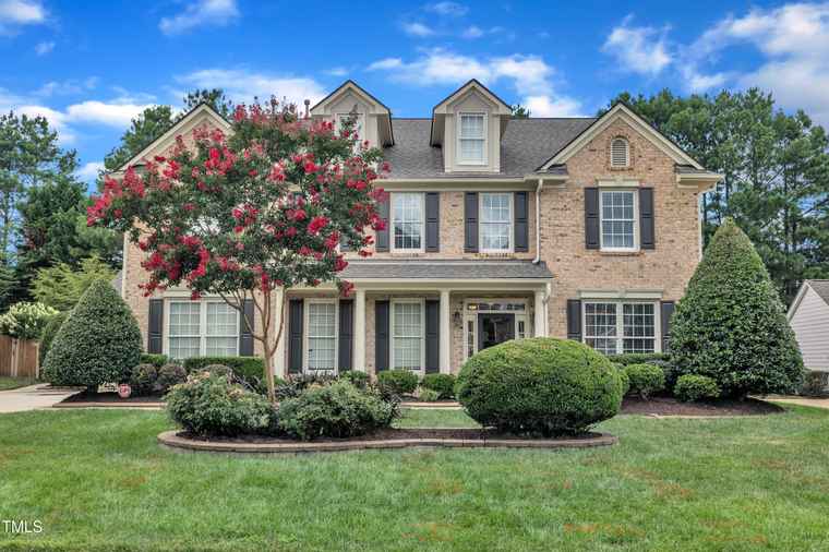 Photo of 226 Shillings Chase Dr Cary, NC 27518
