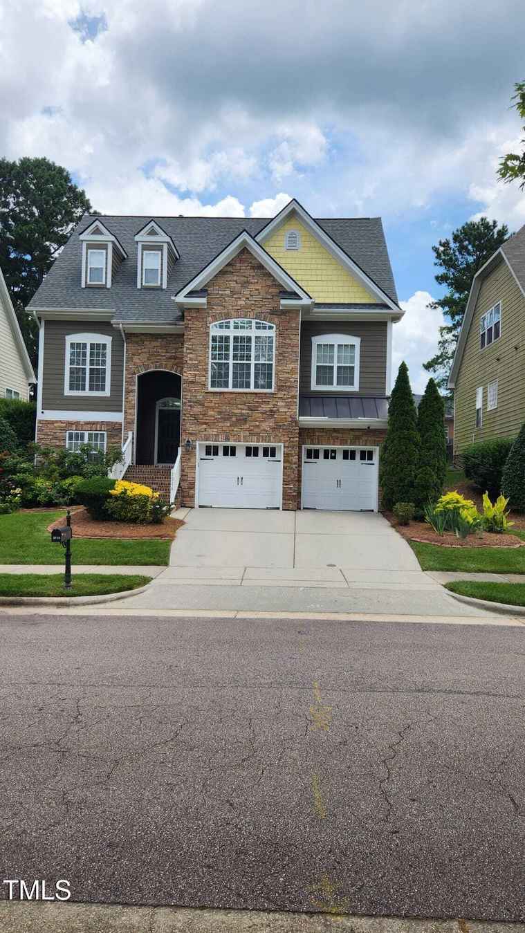 Photo of 1016 Dotson Way Apex, NC 27523