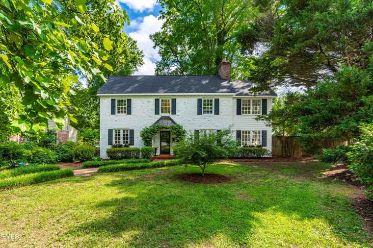Photo of 2510 Anderson Dr Raleigh, NC 27608