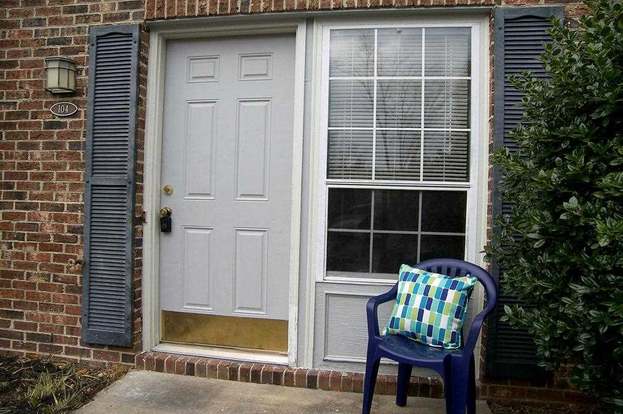 104 Marlowe Ct Carrboro Nc 27510 2 Beds 2 5 Baths