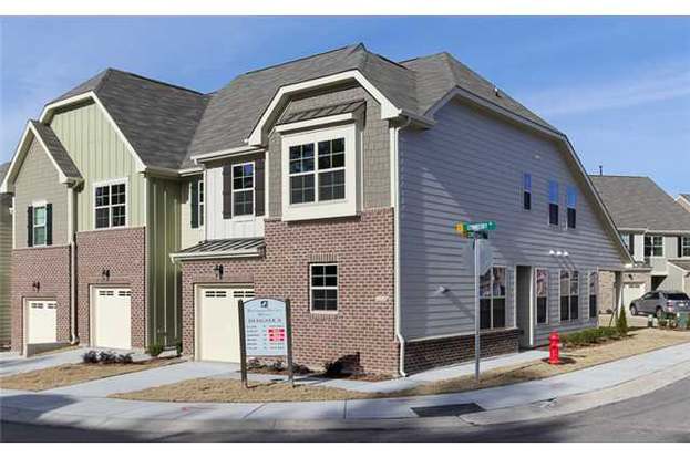 10028 Lynnberry Pl Raleigh Nc 27617 Mls 1928451 Redfin