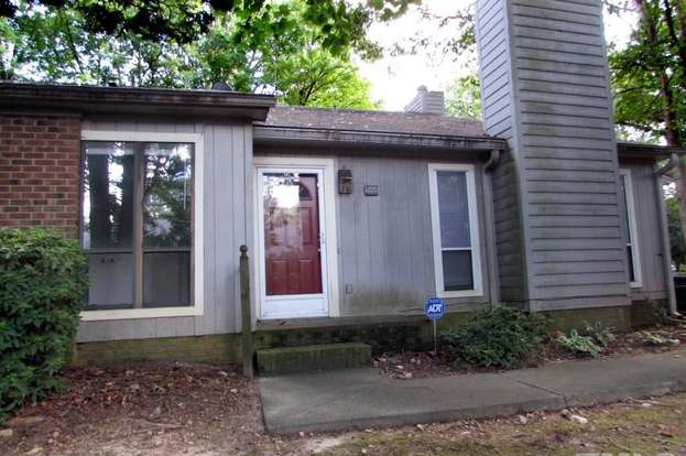220 Twin Oaks Pl Cary Nc 27511 Mls 2275804 Redfin