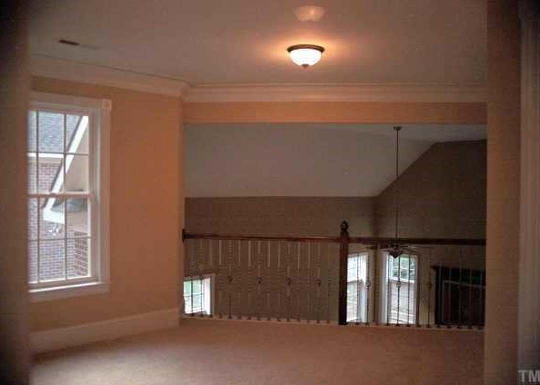 1108 Hobson Ct