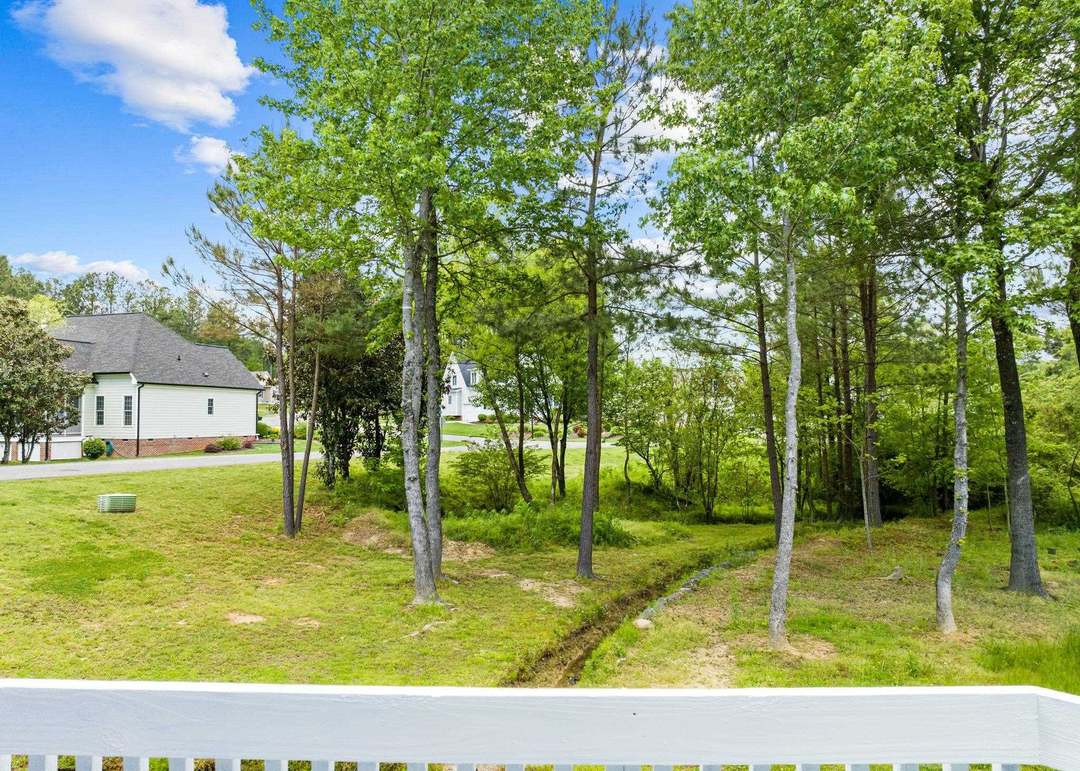209 Lexington Park Dr, Oxford, NC 27565