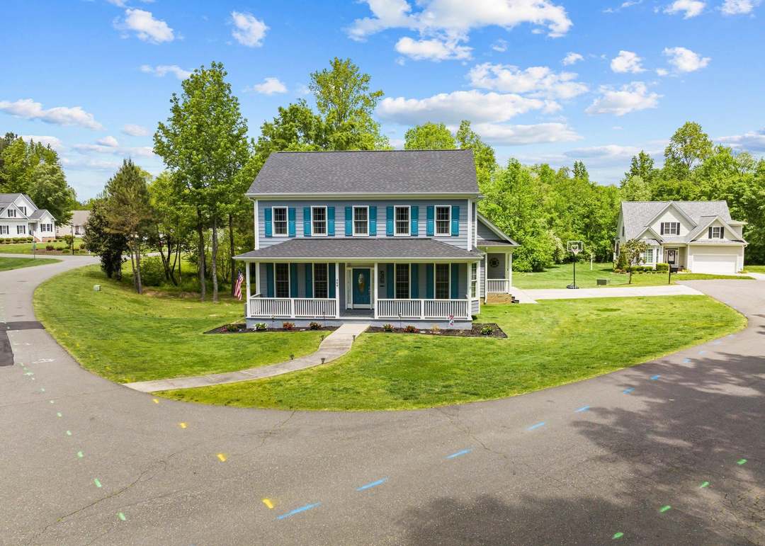 209 Lexington Park Dr, Oxford, NC 27565
