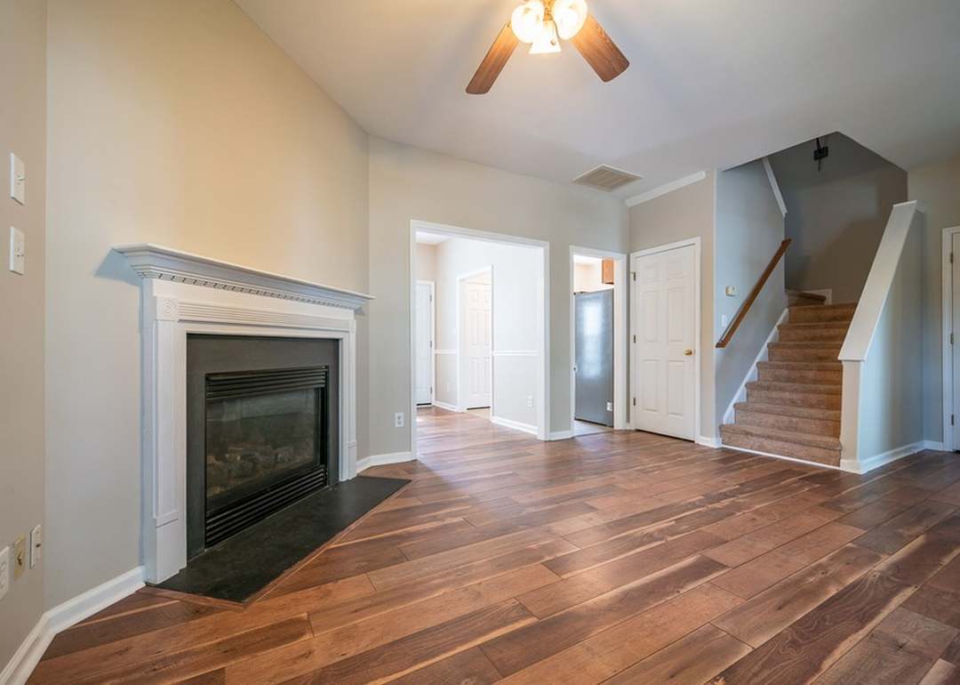 109 Danesway Dr, Holly Springs, NC 27540