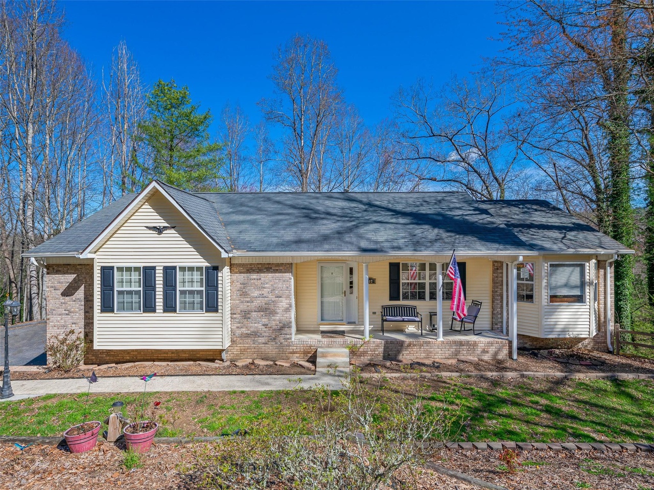 417 Hunters Glen Ln, Hendersonville, NC 28739 MLS 4009019 Redfin