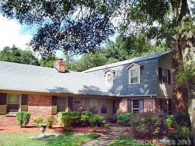 4711 Montibello Dr, Charlotte, NC 28226 | MLS# 2171130 ...