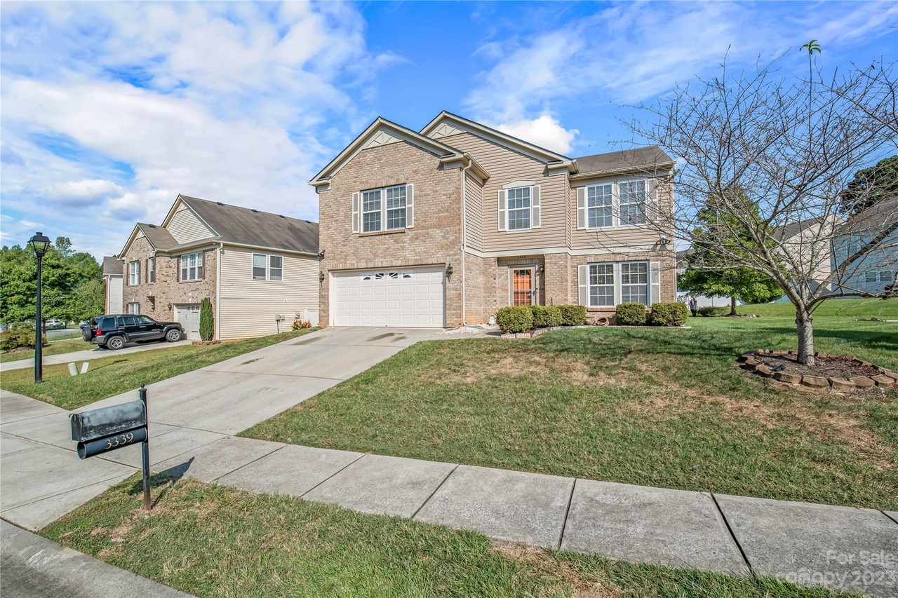 3339 Aldwych Way, Charlotte, NC 28216