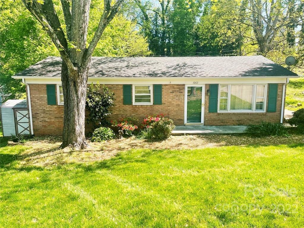 1063 14th Ave NW, Hickory, NC 28601 MLS 3852509 Redfin