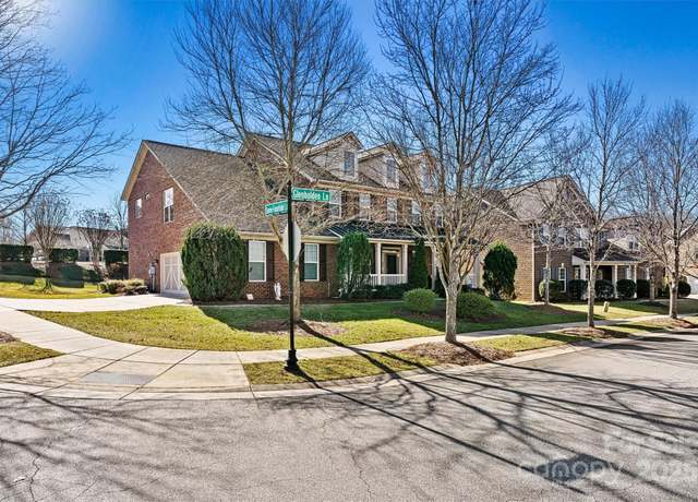 Property at 103 Glenholden Ln, Mooresville, NC 28115, 5 beds, 4.5 baths