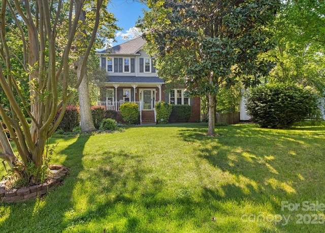 Property at 5074 Cobblestone Rd, Winston Salem, NC 27106, 3 beds, 2.5 baths