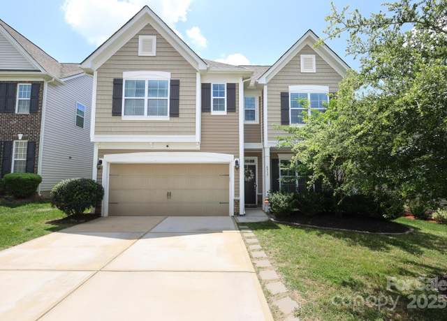 Property at 8317 Dallas Bay Rd, Charlotte, NC 28278, 3 beds, 2.5 baths