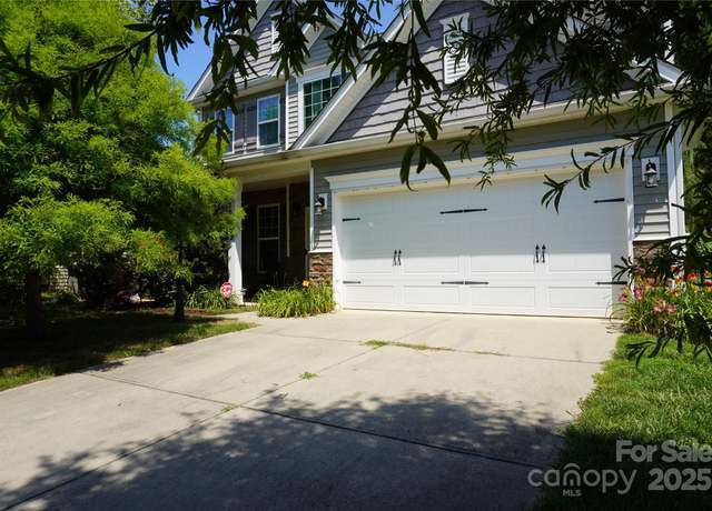 Property at 4003 Northerly Island Ct, Gastonia, NC 28056, 4 beds, 3 baths