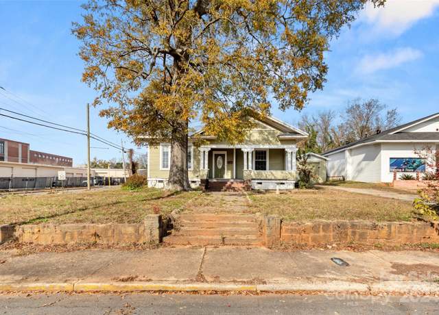 Property at 301 Wilson St N, Rock Hill, SC 29730, 4 beds, 2 baths