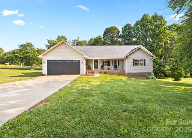 Property at 105 Saddlewood Ln, Statesville, NC 28625, 3 beds, 3 baths