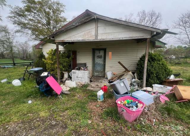 Property at 2702 W Stage Coach Trl, Shelby, NC 28150, 2 beds, 1 bath