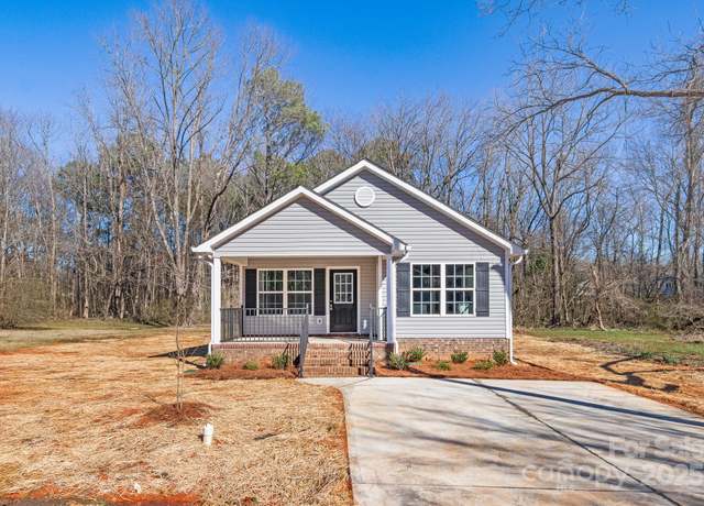 Property at 1139 Oconee Ave, Rock Hill, SC 29732, 3 beds, 2 baths
