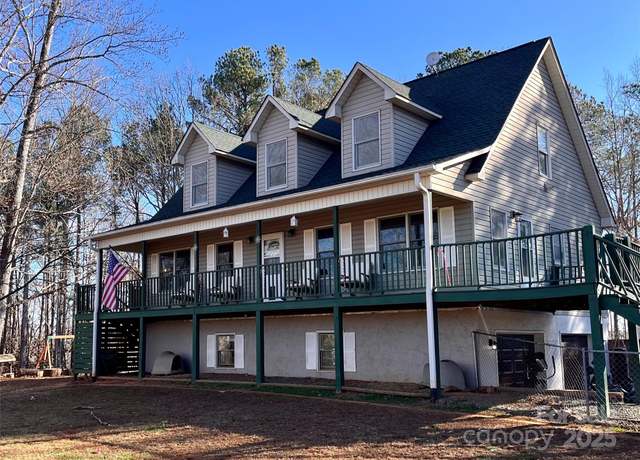 Property at 233 Windy Ridge Dr, Rutherfordton, NC 28139, 2 beds, 3.5 baths