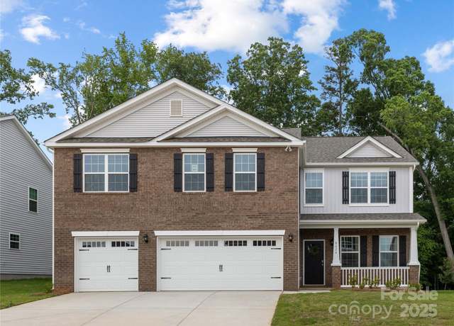 Property at 8024 Kennesaw Dr, Gastonia, NC 28056, 5 beds, 3.5 baths
