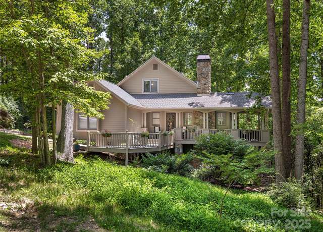 Property at 202 Bent Pine Trce, Hendersonville, NC 28739, 4 beds, 3.5 baths