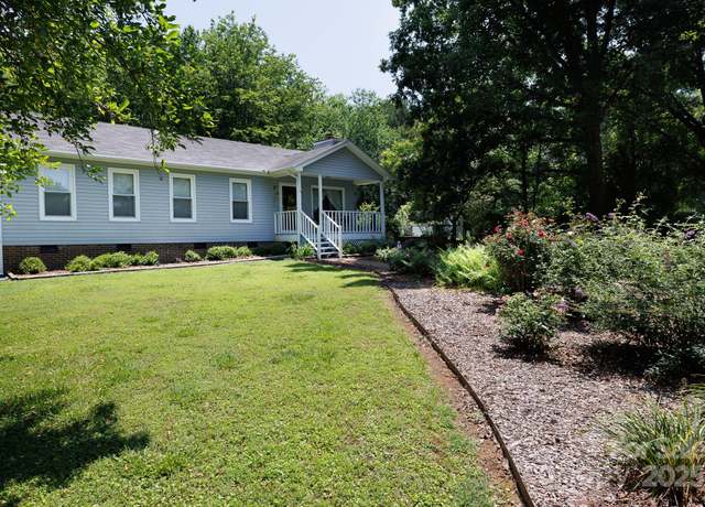 Property at 517 Powell St, Rock Hill, SC 29732, 3 beds, 2 baths