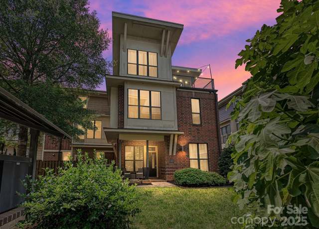 Property at 956 Warren Burgess Ln, Charlotte, NC 28205, 3 beds, 2.5 baths
