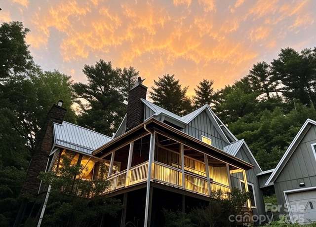 Property at 259 Palmer Dr, Boone, NC 28607, 4 beds, 2.5 baths