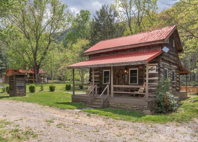 Property at 9386 Cruso Rd, Canton, NC 28716, 2 beds, 1 bath