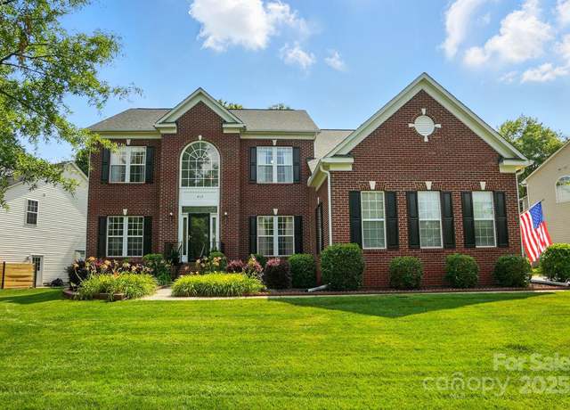 Property at 415 Glandon Ct, Fort Mill, SC 29708, 5 beds, 3 baths