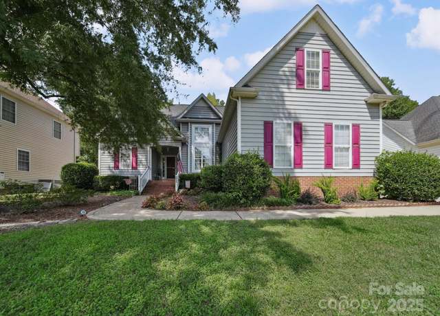 Property at 2090 Winding Oak Rd, Rock Hill, SC 29732, 3 beds, 2.5 baths