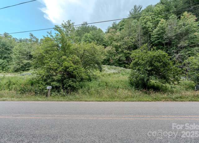 Property at 582 Poplar Creek Rd, Green Mountain, NC 28740
