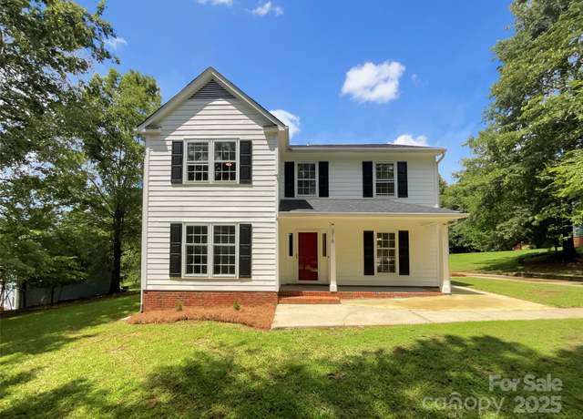Property at 316 Epperstone Ln, Matthews, NC 28105, 3 beds, 2.5 baths