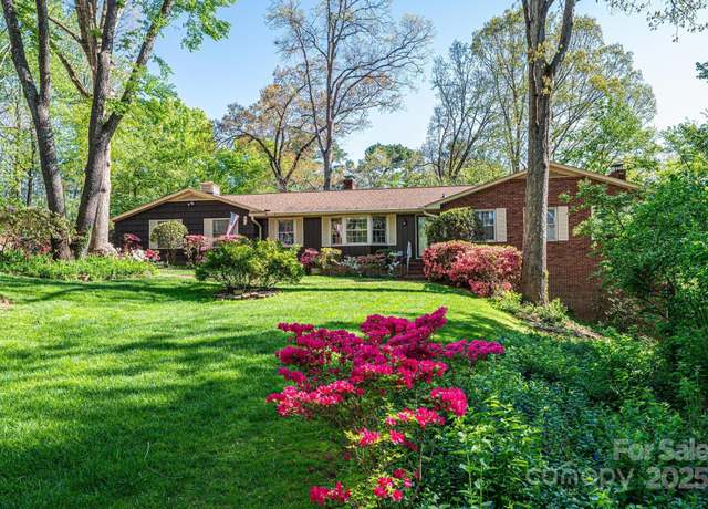 Property at 1213 10th Street Ln NW #3, Hickory, NC 28601, 4 beds, 3 baths