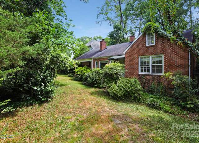 Property at 1400 Briar Creek Rd, Charlotte, NC 28205, 3 beds, 2 baths