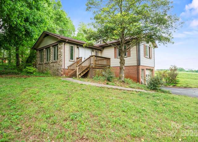 Property at 1205 Southwood Dr, Newton, NC 28658, 2 beds, 2 baths
