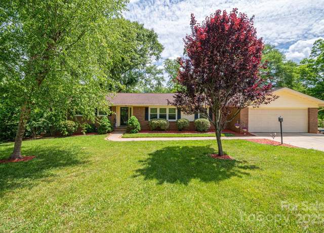 Property at 227 Country Club Cir, Shelby, NC 28150, 4 beds, 3 baths