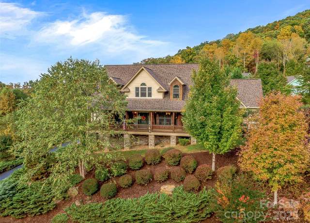 Property at 19 Carden Dr, Weaverville, NC 28787, 4 beds, 4 baths