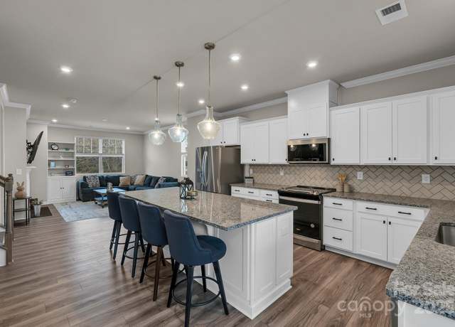 Property at 16764 Summers Walk Blvd, Davidson, NC 28036, 4 beds, 3.5 baths
