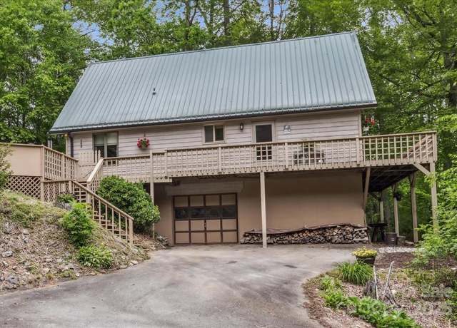 Property at 256 West Ridge Dr, Burnsville, NC 28714, 3 beds, 3 baths