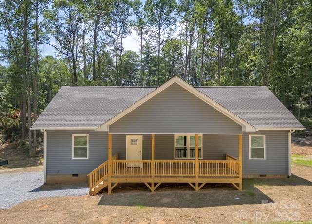 Property at 626 Felmet Rd, Flat Rock, NC 28731, 3 beds, 2 baths