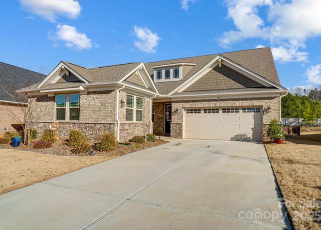 Property at 9428 Liberty Hill Dr, Mint Hill, NC 28227, 3 beds, 3.5 baths