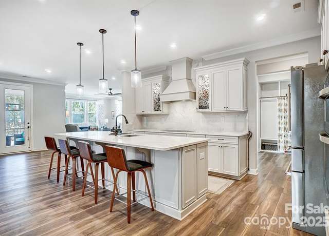 Property at 9428 Liberty Hill Dr, Mint Hill, NC 28227, 3 beds, 3.5 baths