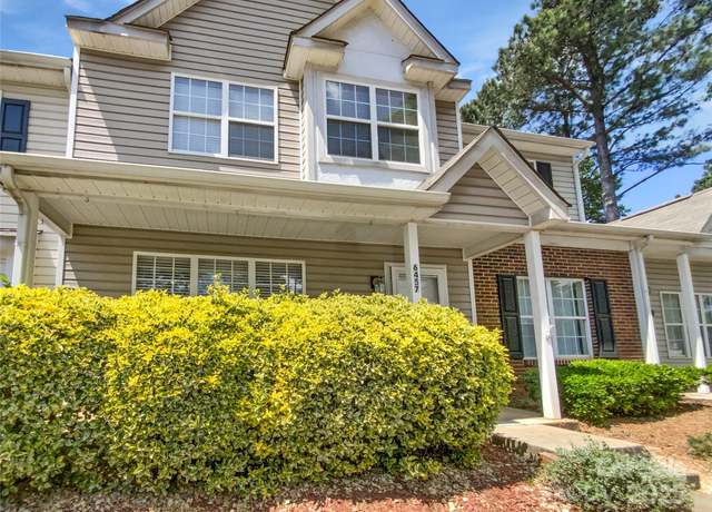Property at 6457 Saint Bernard Way, Charlotte, NC 28269, 3 beds, 2.5 baths