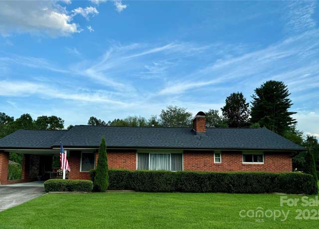 Property at 112 Allison Rd, Brevard, NC 28712, 3 beds, 1.5 baths
